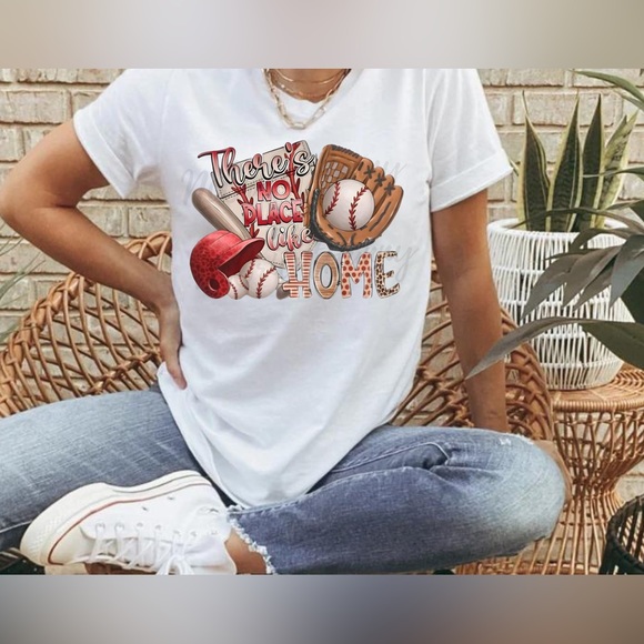 Graphic T-shirt - Picture 2 of 2